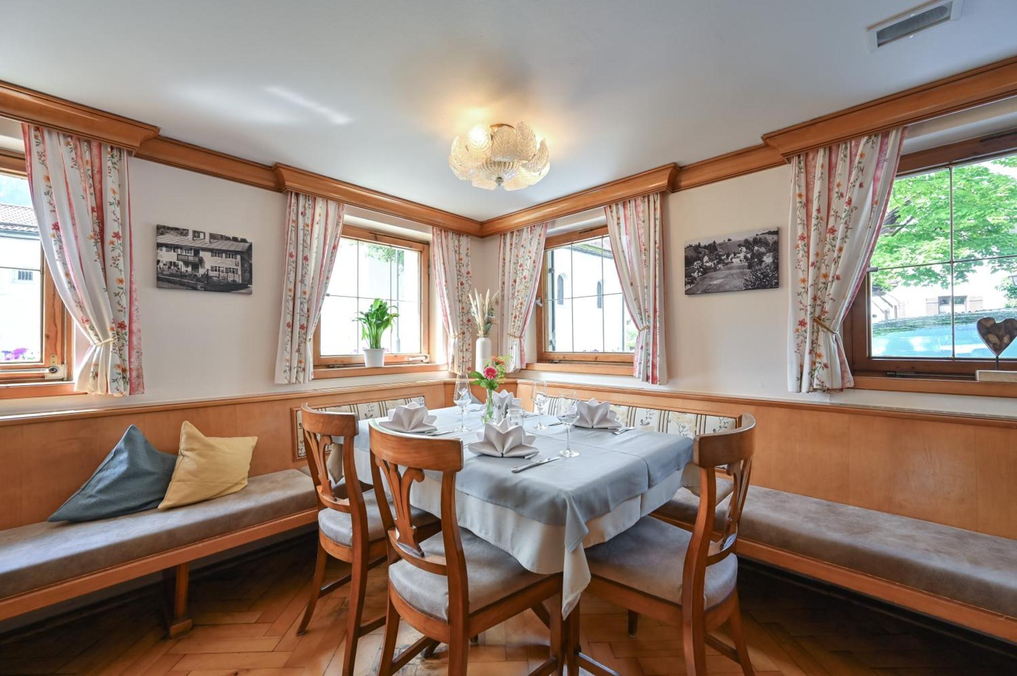 Hotel Restaurant Fruehlingsgarten Füssen Eksteriør bilde
